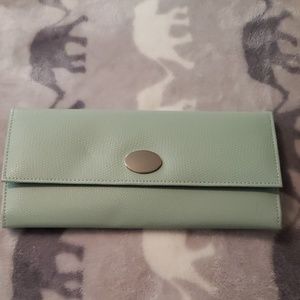 Jewelry holder/travel case